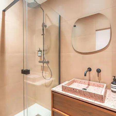 Marais - 4 Pieces De 115 M2 - Grand Salon Convivial